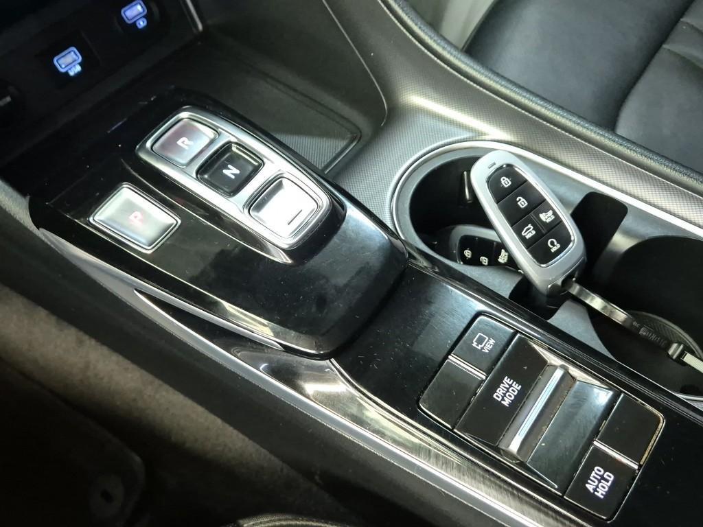 HYUNDAI Sonata - Vista 8