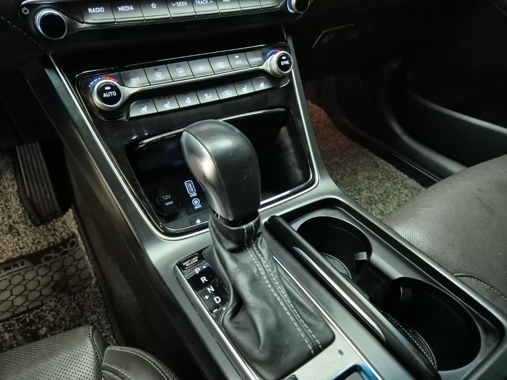 HYUNDAI Grandeur - Vista 8