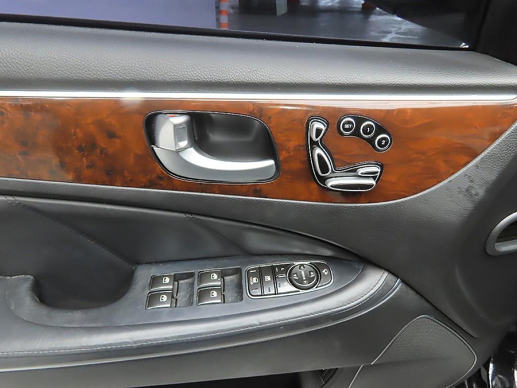 HYUNDAI Equus 2012 Negro - Importación desde Corea - HF Imports Iquique - Foto 11