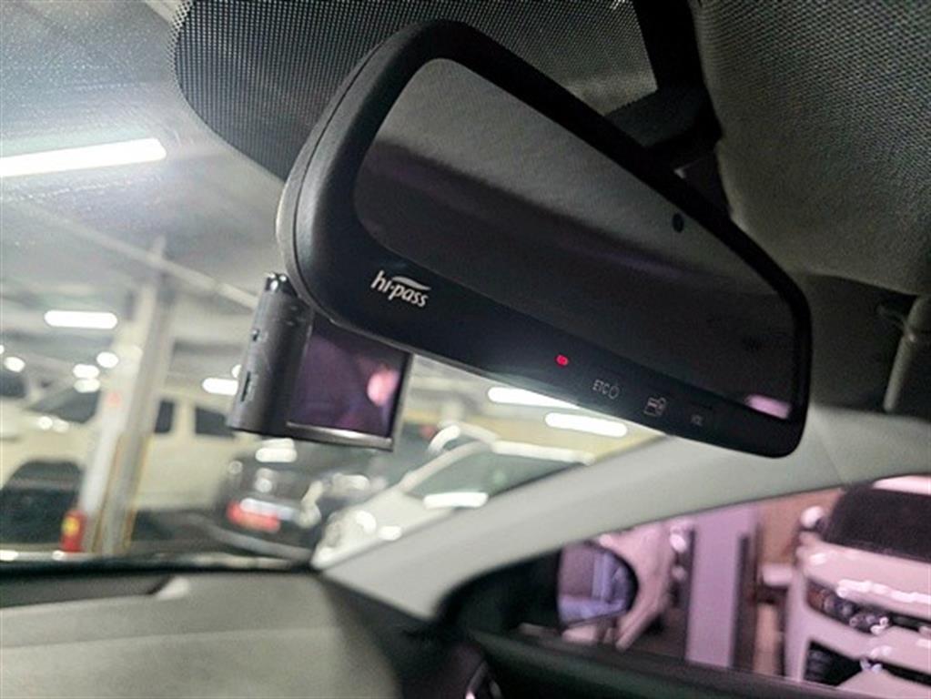 HYUNDAI Avante - Vista 8