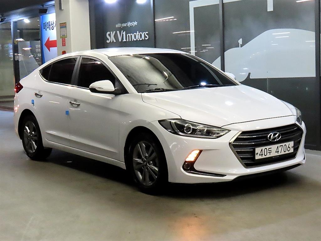 HYUNDAI Avante 2017 Blanco - Importación desde Corea - HF Imports Iquique - Foto 1