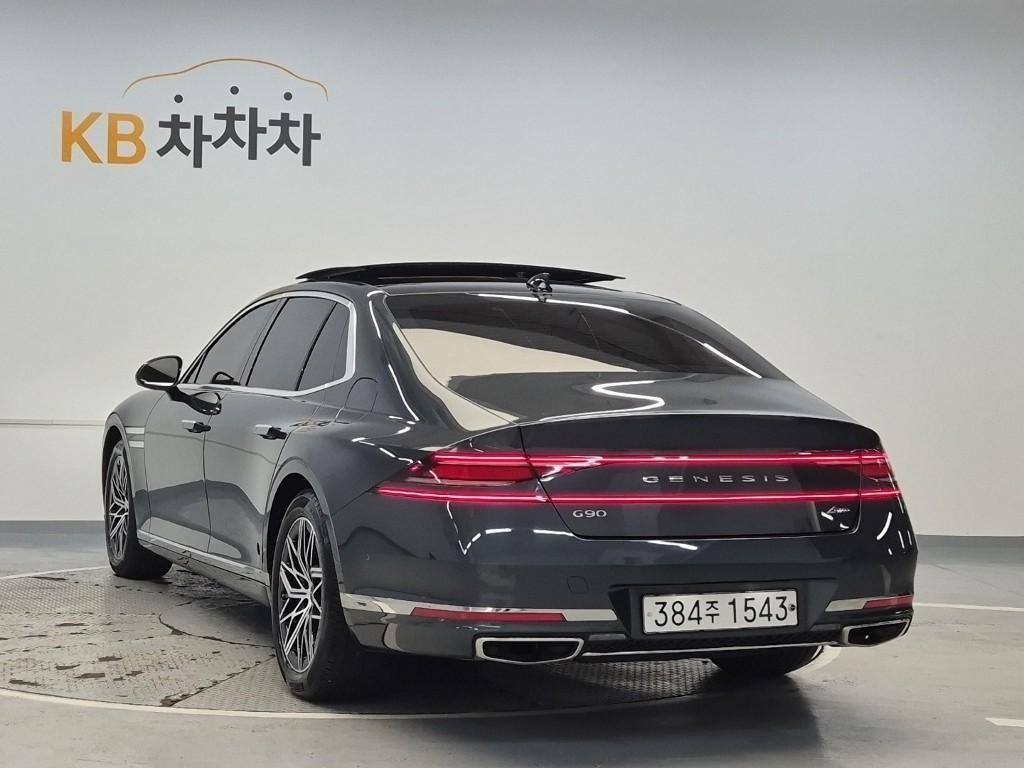 Genesis G90 - Vista 2