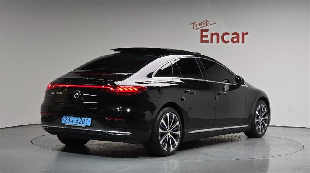 Mercedes Benz EQE - Vista 2