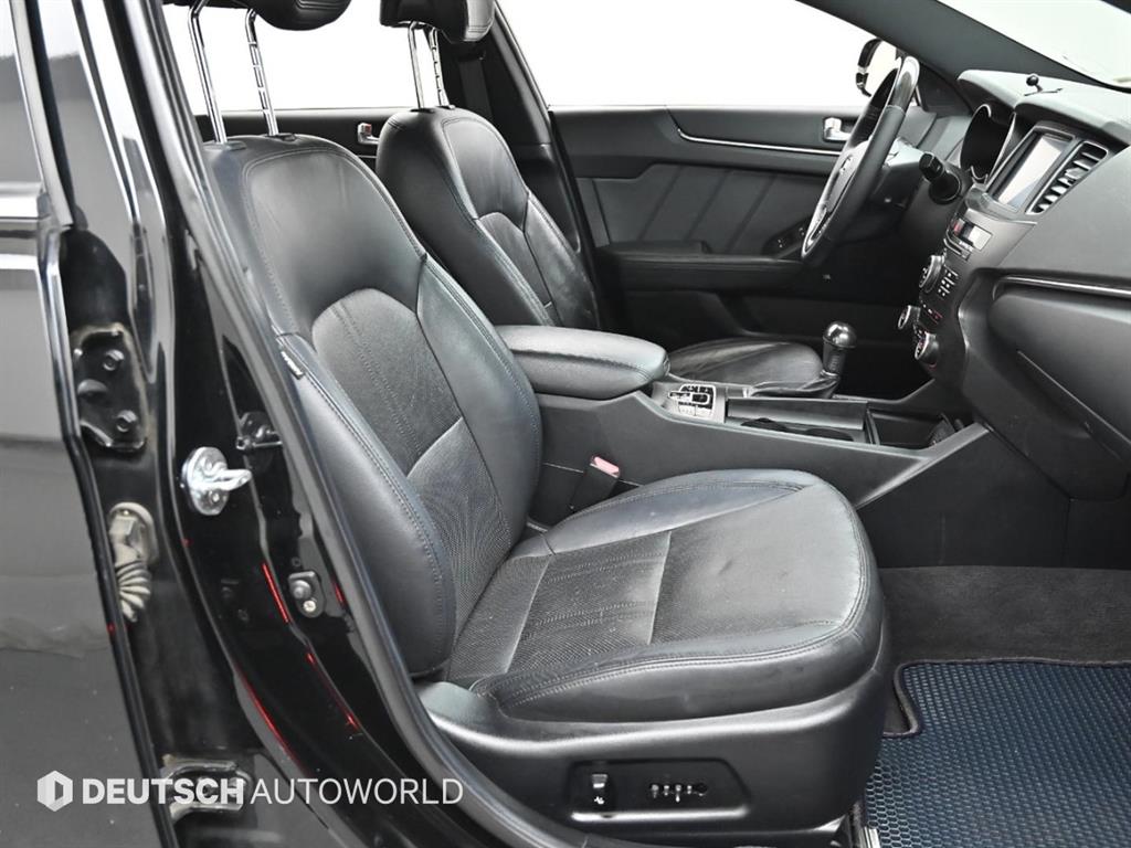 KIA K7 - Vista 10