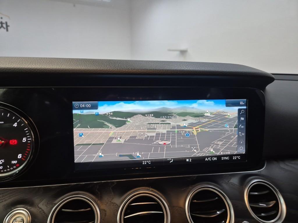 Mercedes Benz E class 2018 Blanco - Importación desde Corea - HF Imports Iquique - Foto 14
