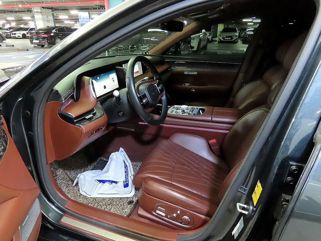 Genesis G90 - Vista 6