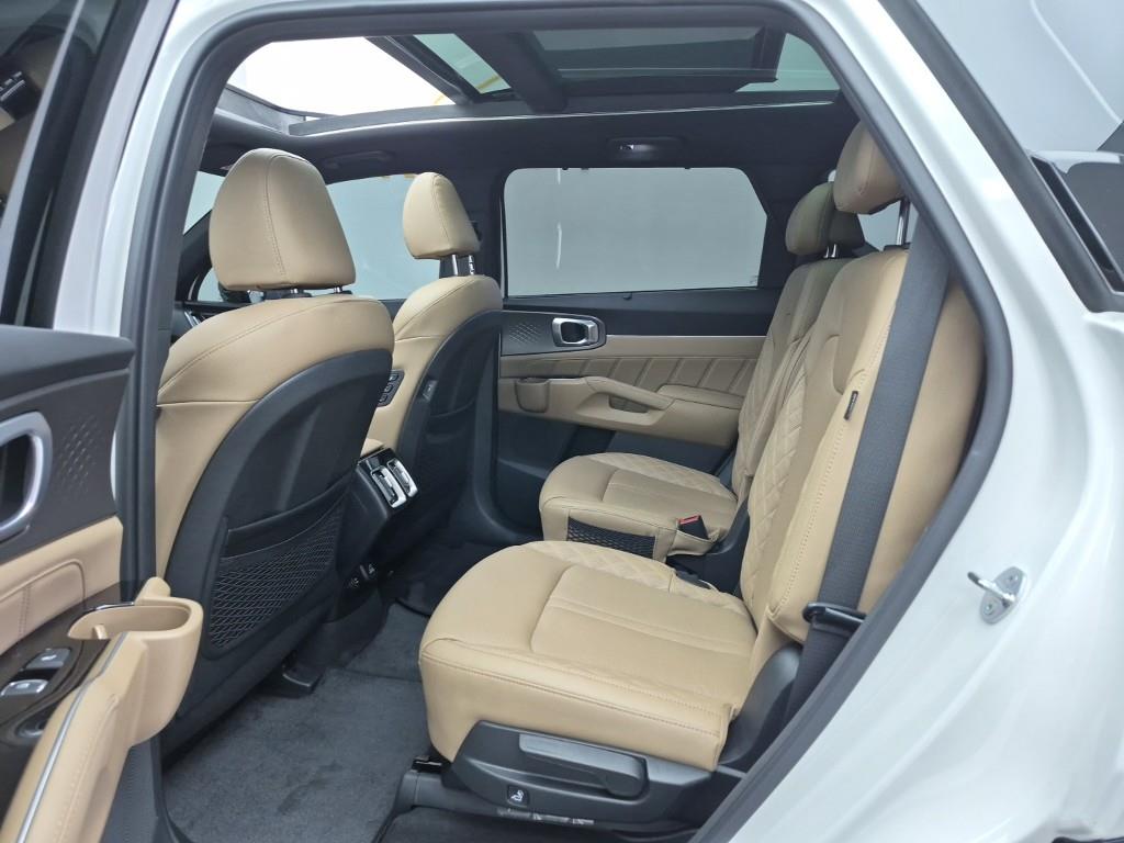 KIA Sorento - Vista 12