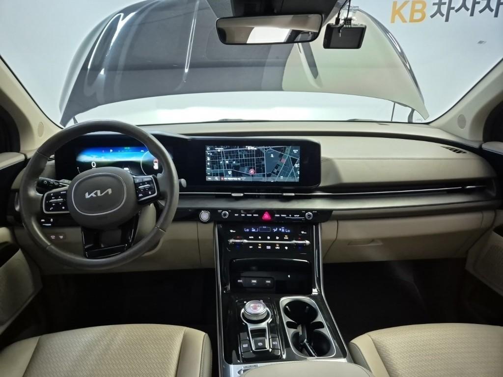KIA Carnival - Vista 7