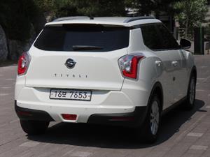 Ssangyong Tivoli - Vista 6