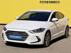 HYUNDAI Avante - Vista 4
