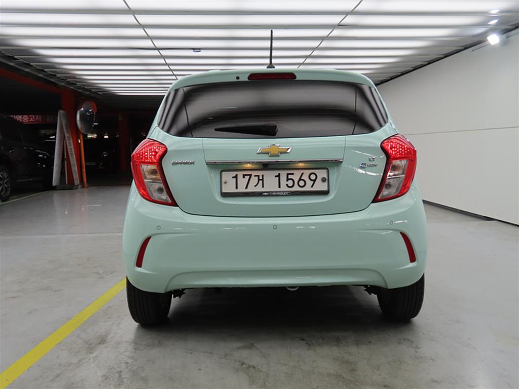 Chevrolet Spark - Vista 3
