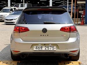 Volkswagen Golf - Vista 6