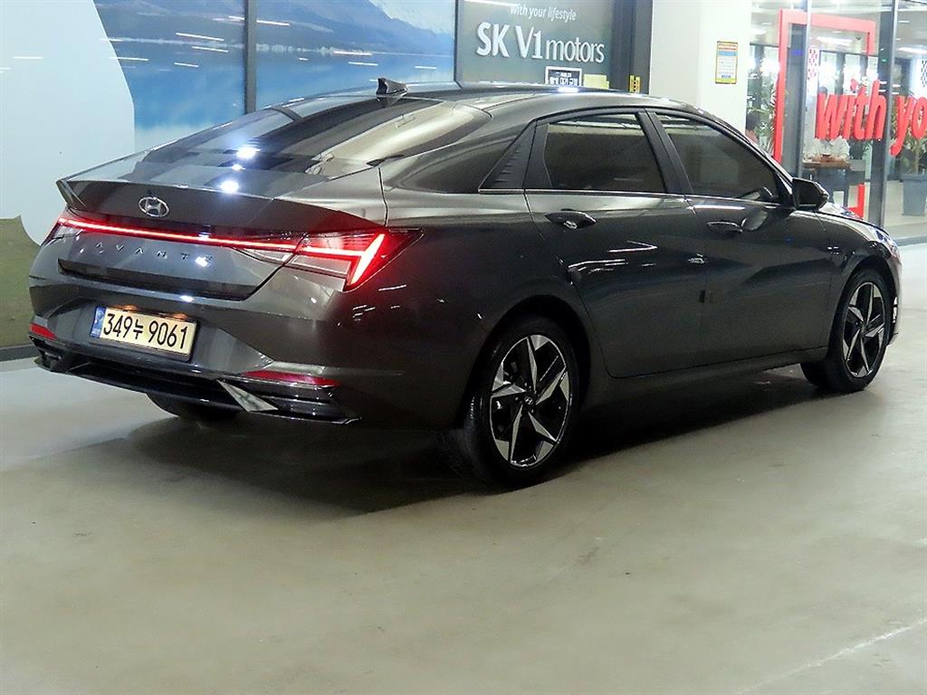 HYUNDAI Avante - Vista 4