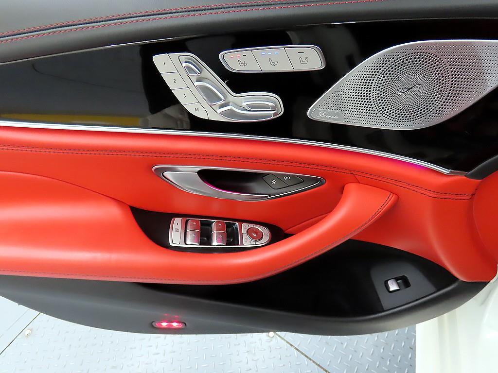 Mercedes Benz AMG GT - Vista 11