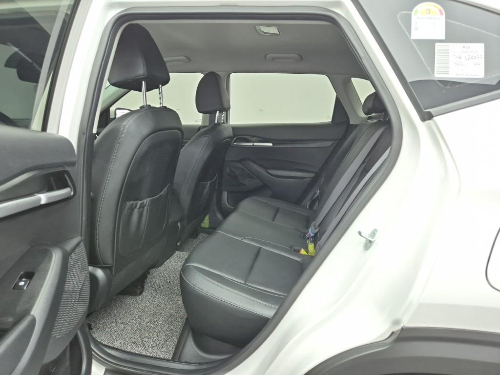 KIA Seltos - Vista 12