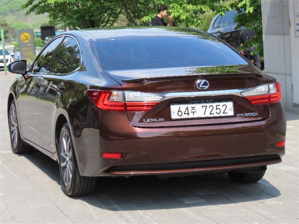 Lexus ES - Vista 7