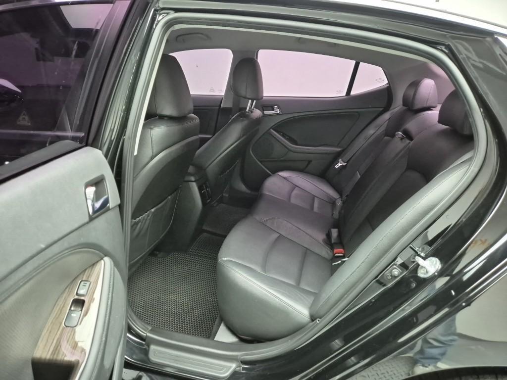 KIA K5 - Vista 12