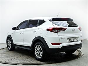 HYUNDAI Tucson - Vista 8