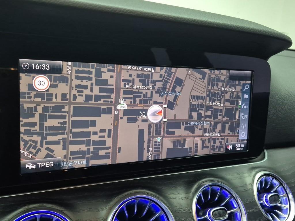 Mercedes Benz E class 2017 Negro - Importación desde Corea - HF Imports Iquique - Foto 14