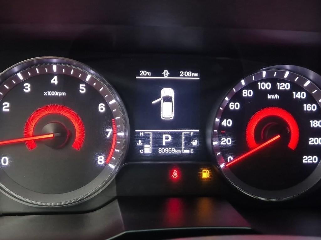 Ssangyong Tivoli - Vista 6