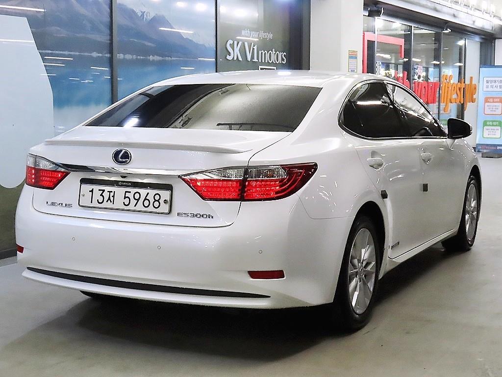 Lexus ES - Vista 4