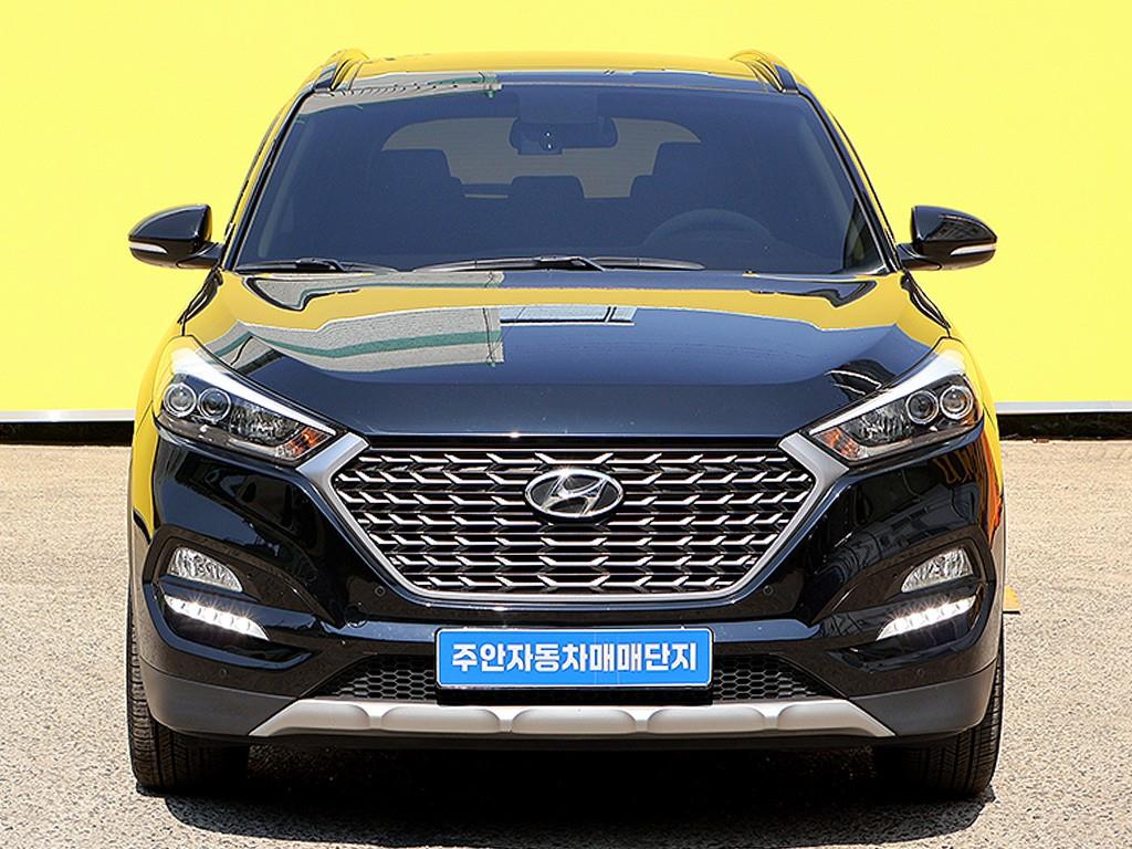 HYUNDAI Tucson 2018 Negro - Importación desde Corea - HF Imports Iquique - Foto 1