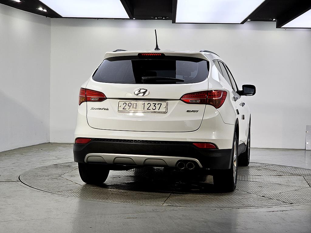 HYUNDAI Santa Fe - Vista 3