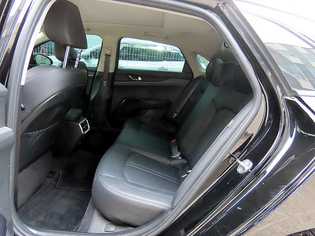 KIA K5 - Vista 6