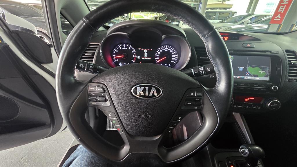 KIA K3 2015 Blanco - Importación desde Corea - HF Imports Iquique - Foto 15
