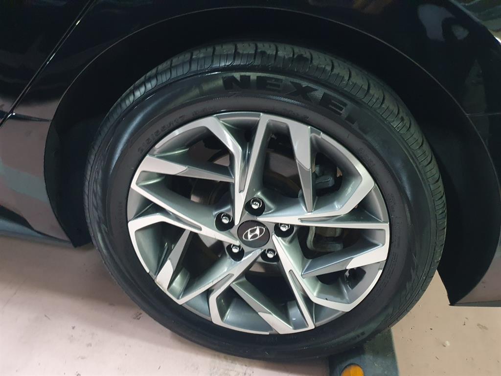HYUNDAI Sonata - Vista 10