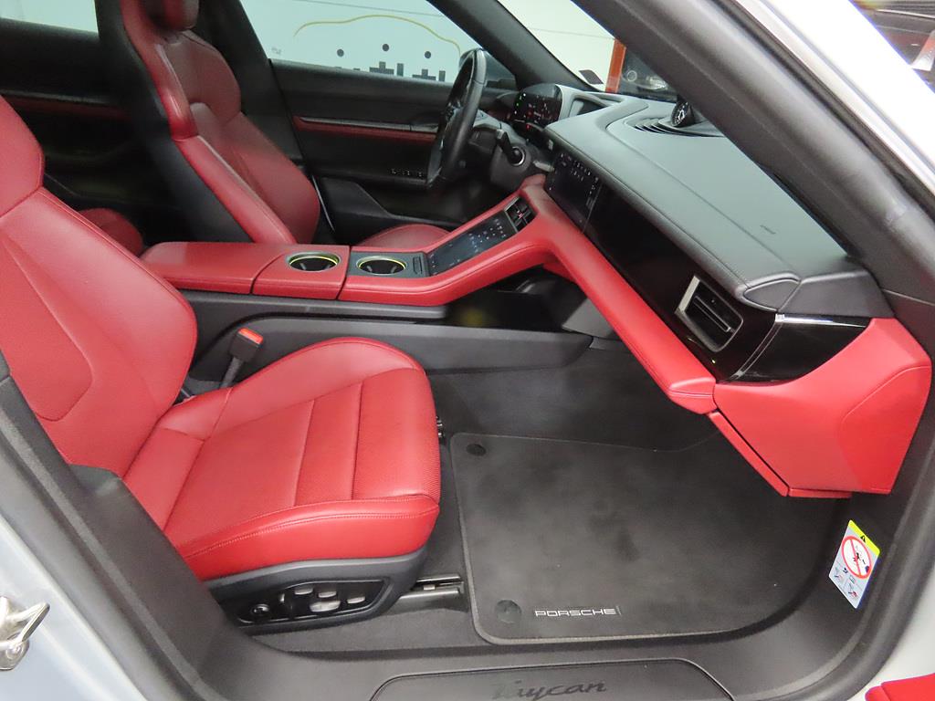 Porsche Taycan - Vista 8
