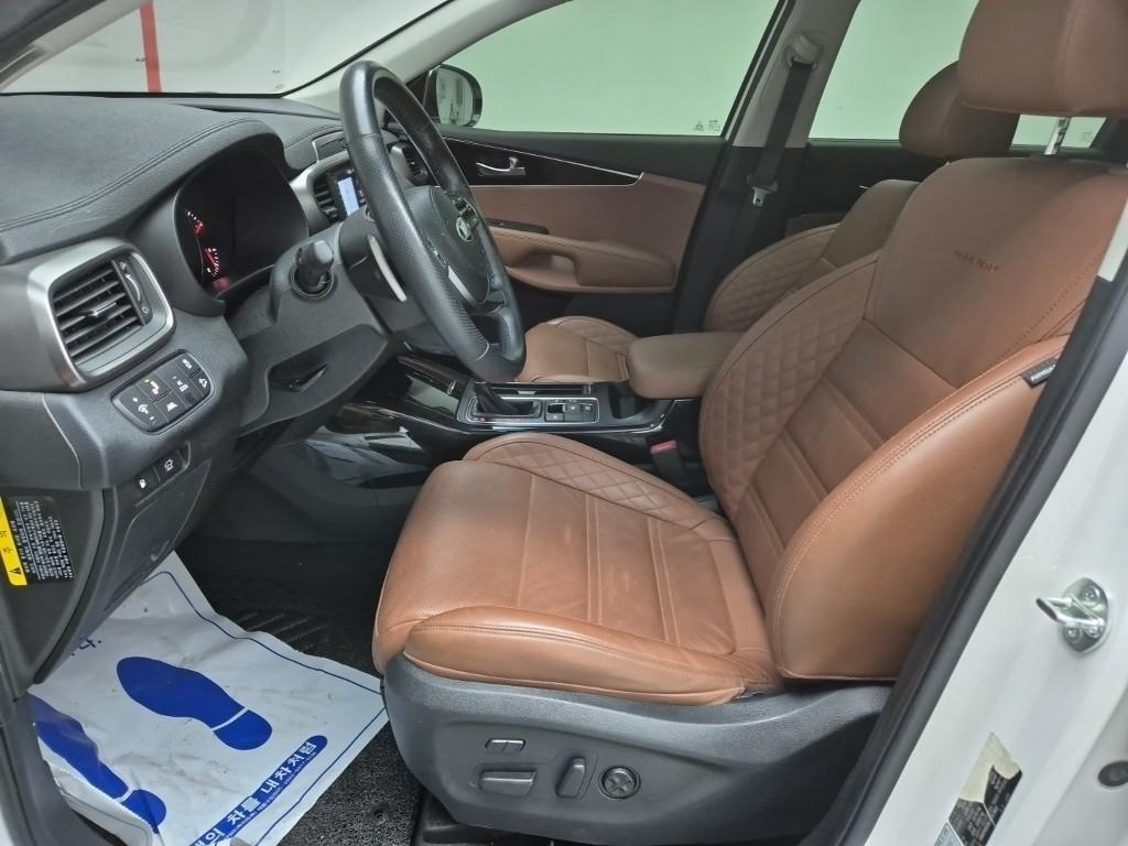 KIA Sorento - Vista 11