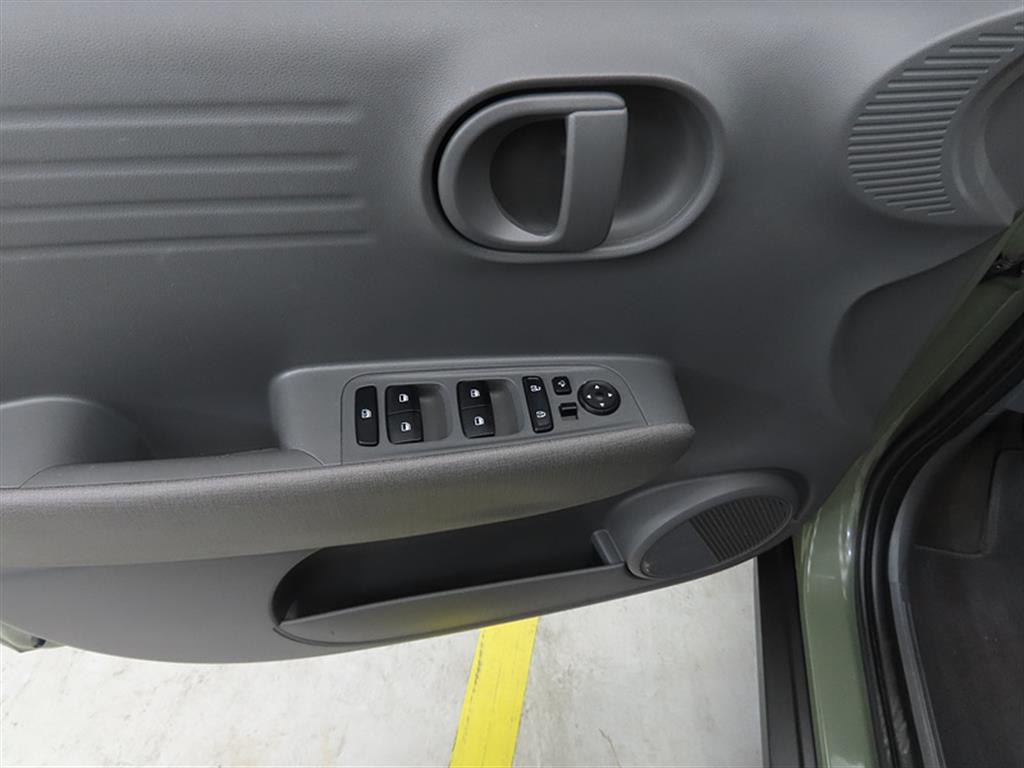 HYUNDAI Casper - Vista 12