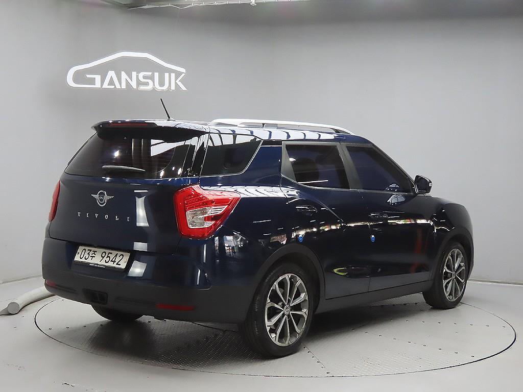 Ssangyong Tivoli - Vista 7