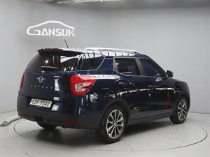 Ssangyong Tivoli - Vista 8