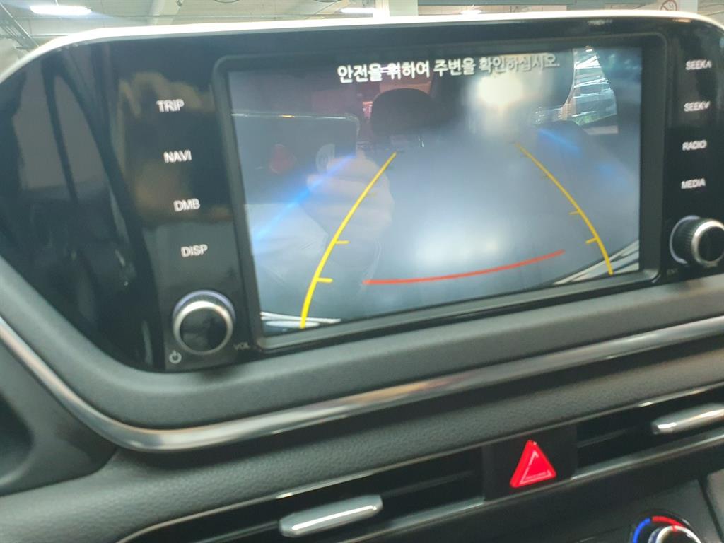 HYUNDAI Sonata - Vista 9