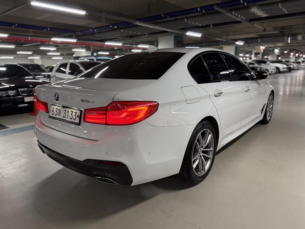BMW 5 Series - Vista 4