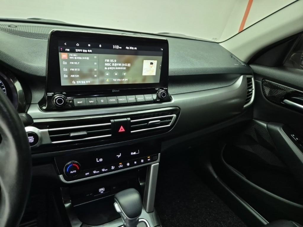 KIA Seltos - Vista 10