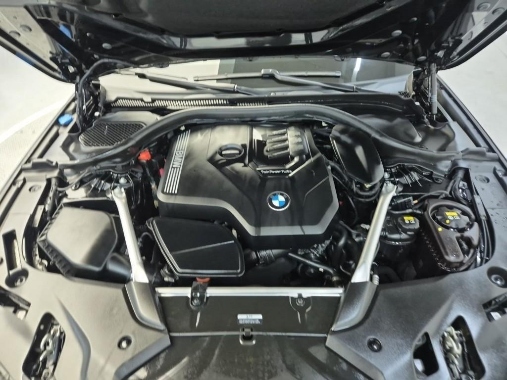 BMW 5 Series - Vista 5