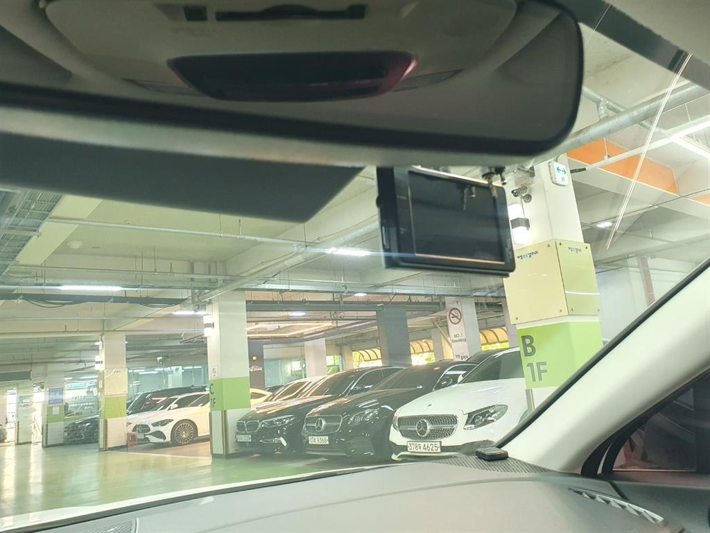 HYUNDAI Sonata - Vista 10