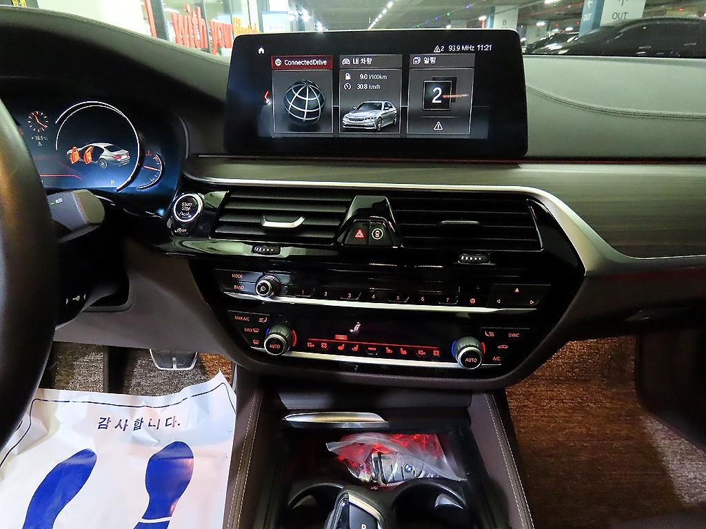 BMW 5 Series - Vista 11