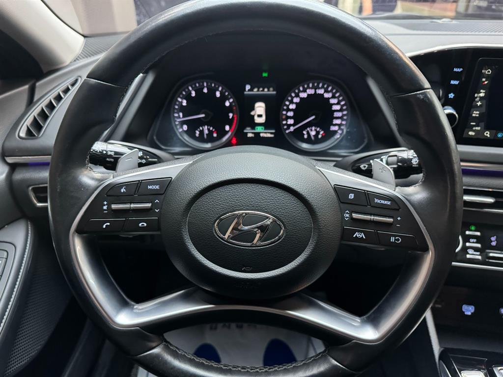 HYUNDAI Sonata - Vista 7