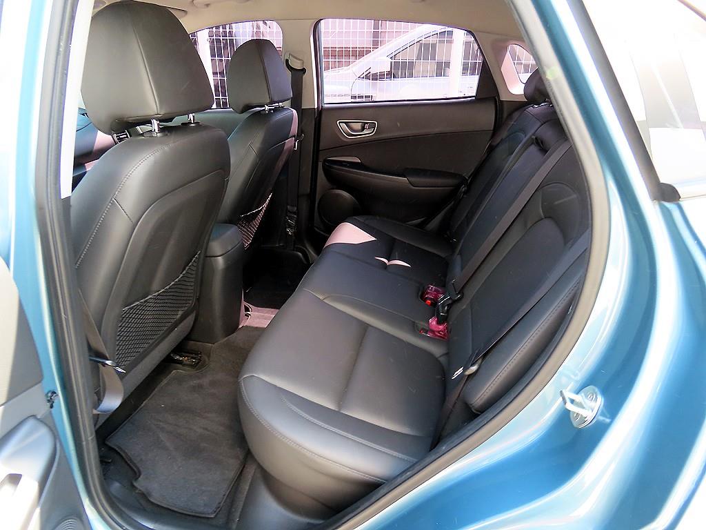 HYUNDAI Kona - Vista 6
