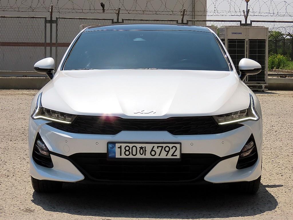 KIA K5 2023 Blanco - Importación desde Corea - HF Imports Iquique - Foto 1