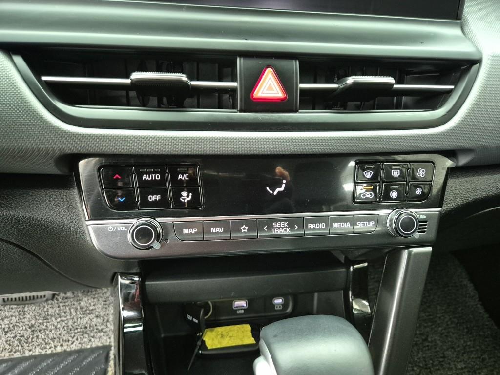 KIA Seltos - Vista 10