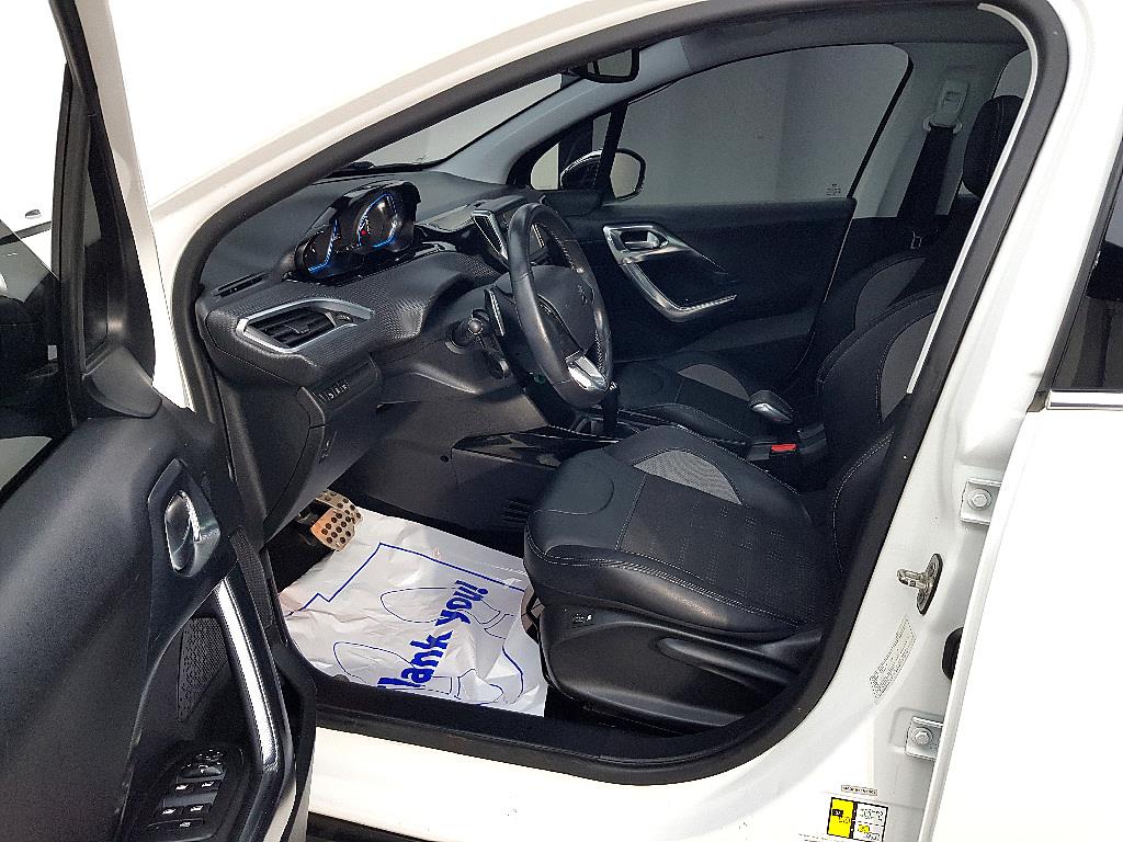 Peugeot 2008 - Vista 8