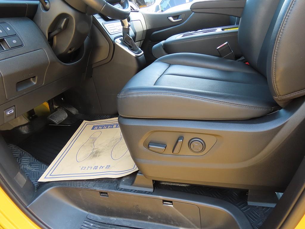 HYUNDAI Staria 2023 Amarillo - Importación desde Corea - HF Imports Iquique - Foto 16
