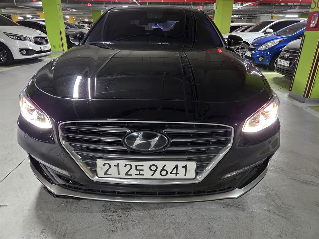 HYUNDAI Grandeur 2019 Negro - Importación desde Corea - HF Imports Iquique - Foto 1