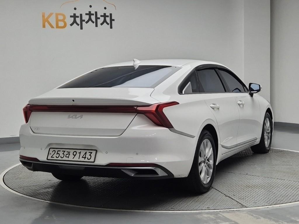 KIA K8 - Vista 3