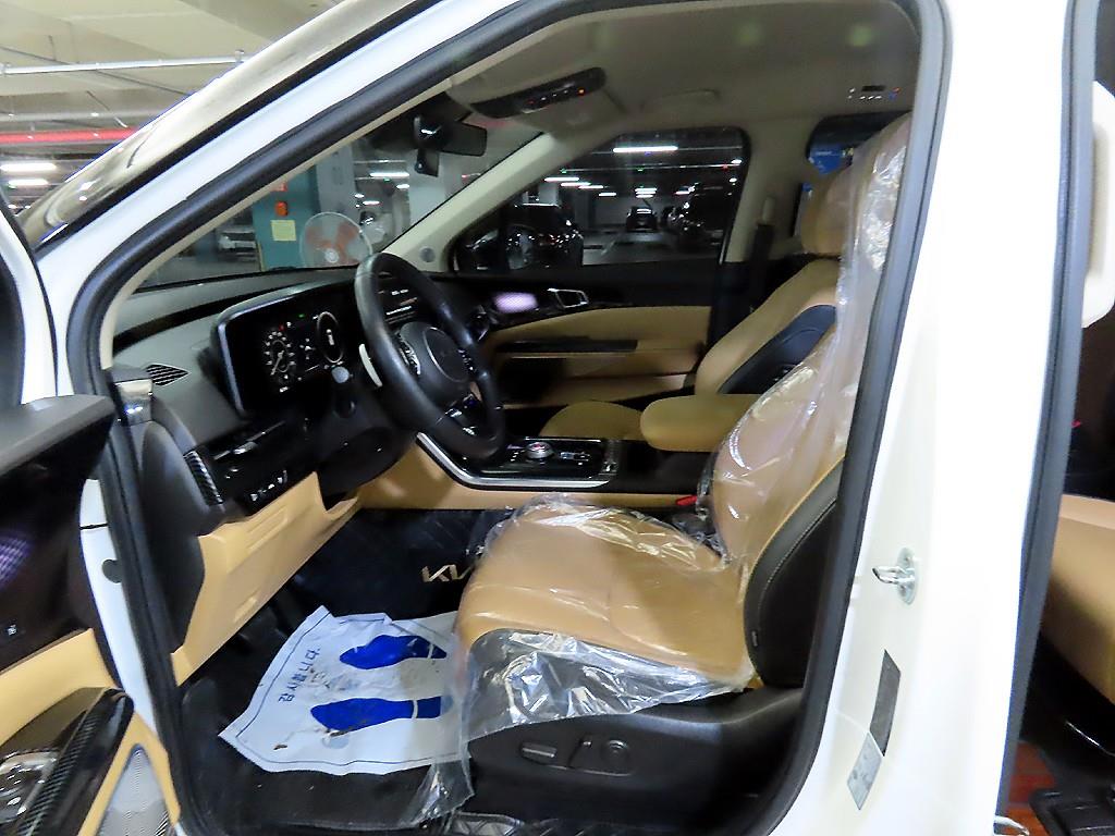 KIA Carnival - Vista 6